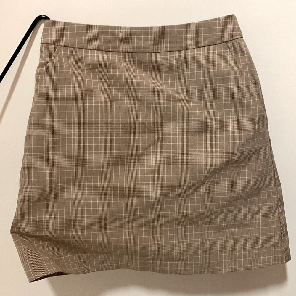 Short skirt